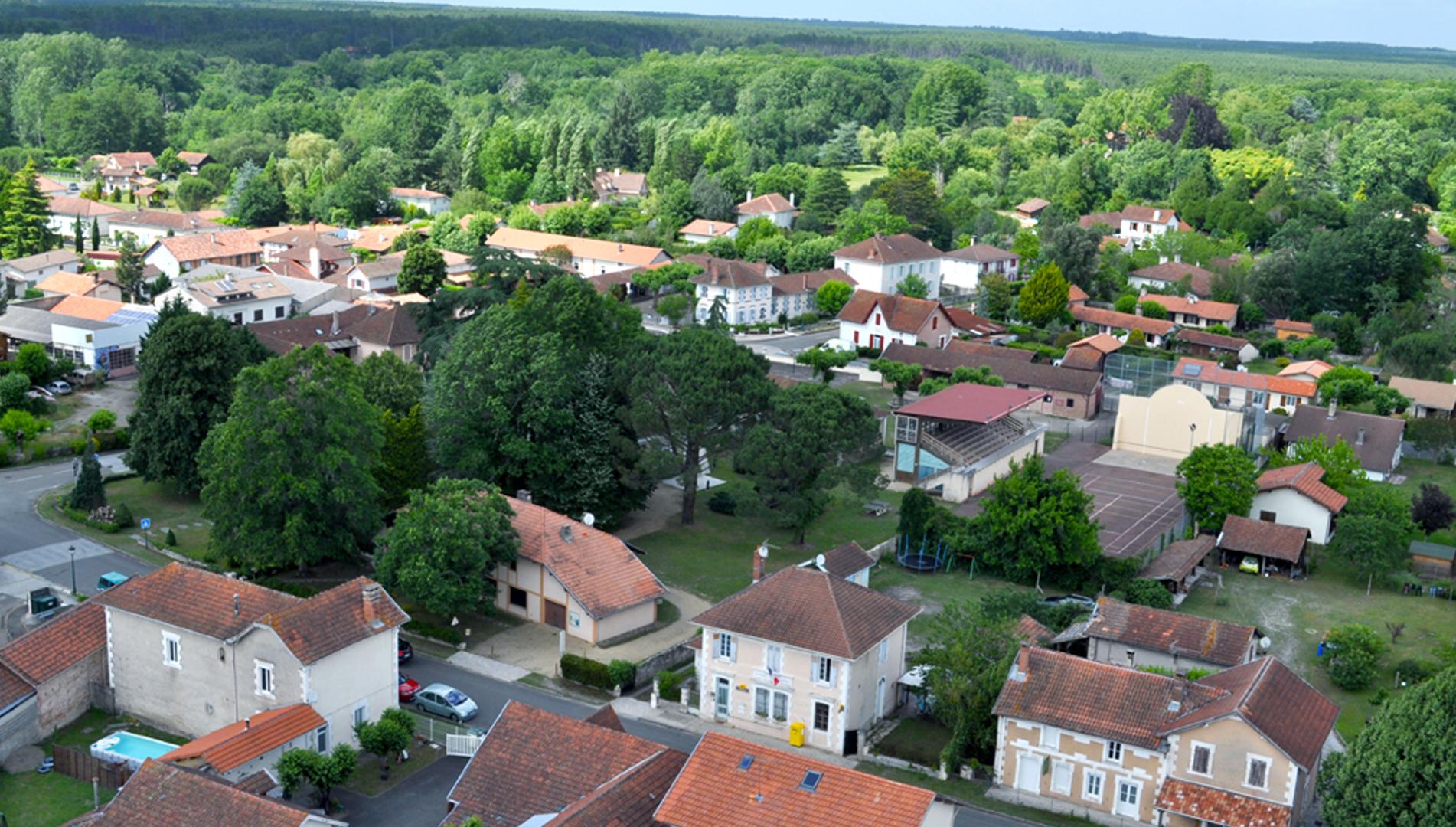 le village vu du château d'eau